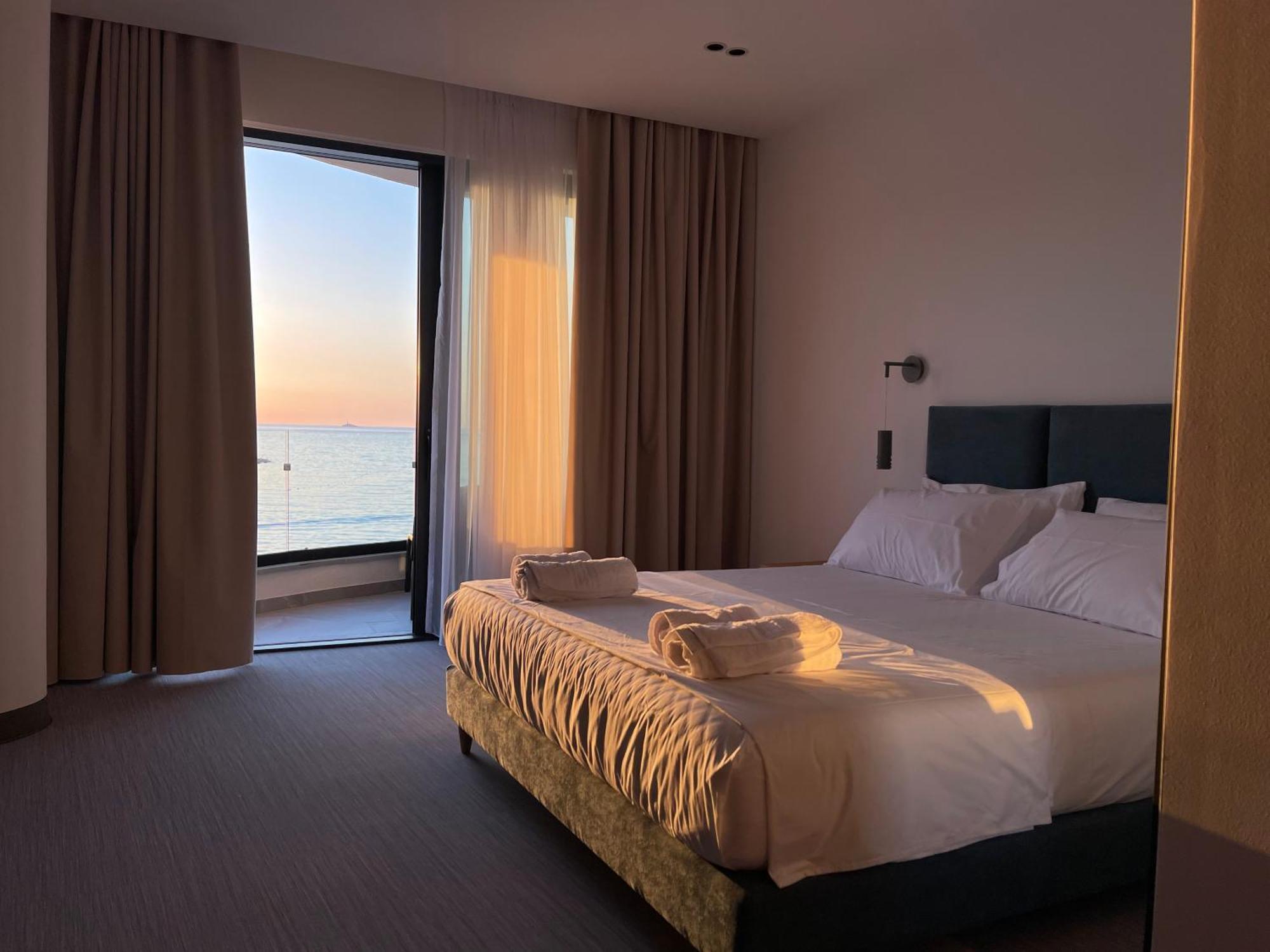 קסאמיל Manta Hotel מראה חיצוני תמונה